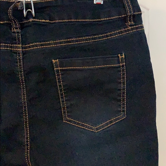 🔥5/25 | Sz 10 Jeans / Jeggings - Picture 2 of 4